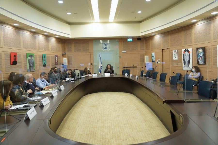 لجنة مكانة المرأة تفحص حصّة النساء من الخطة الخمسية للمجتمع العربي